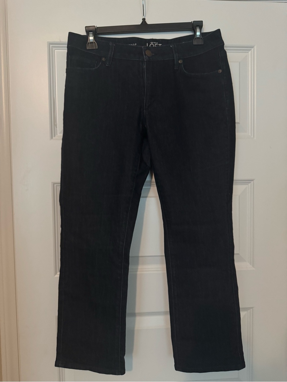 Ann Taylor Loft Black Curvy Kick Crop Jeans Size 28/6
